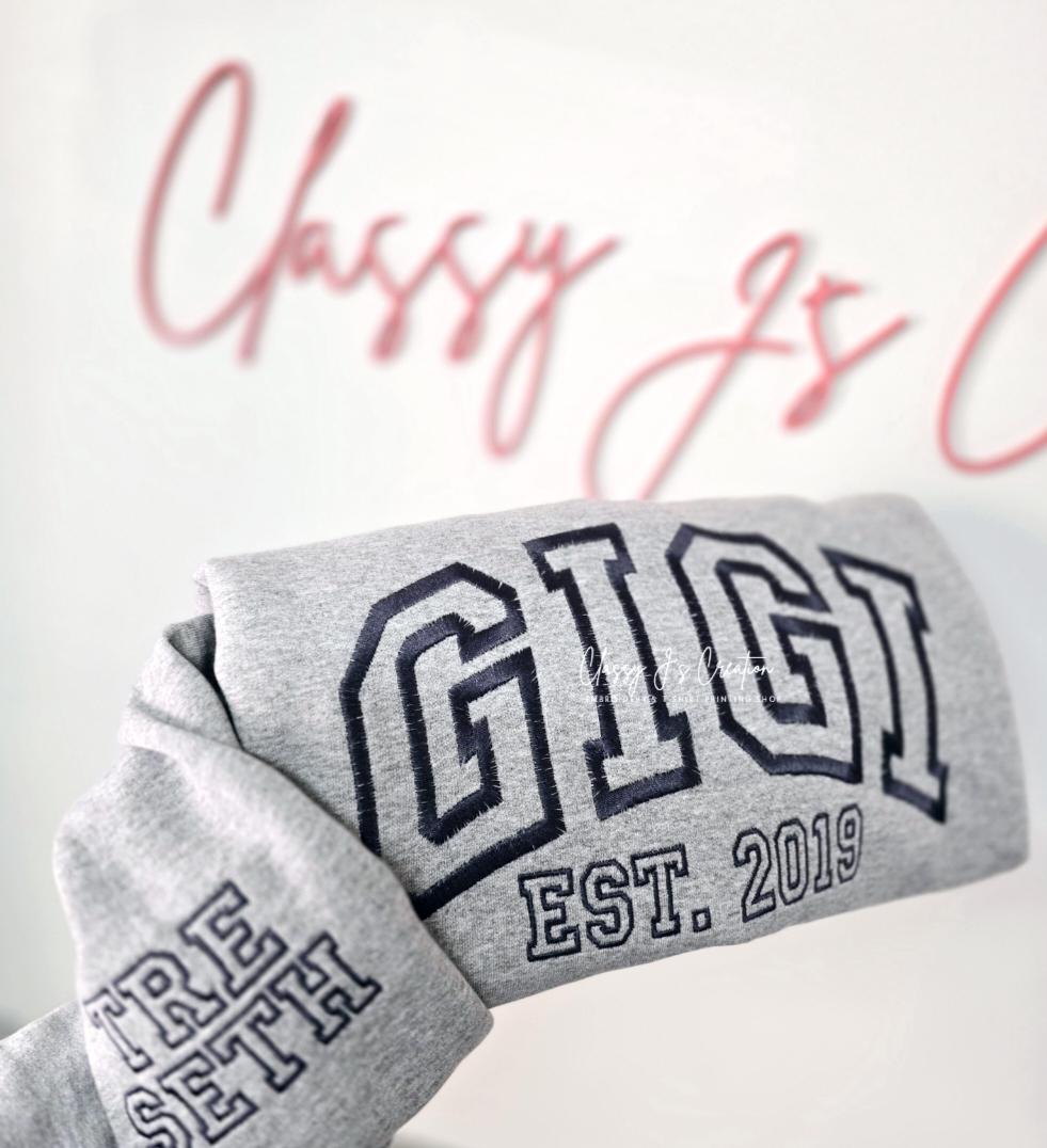 GIGI - Embroidered- Sweatshirt w/EST. Year